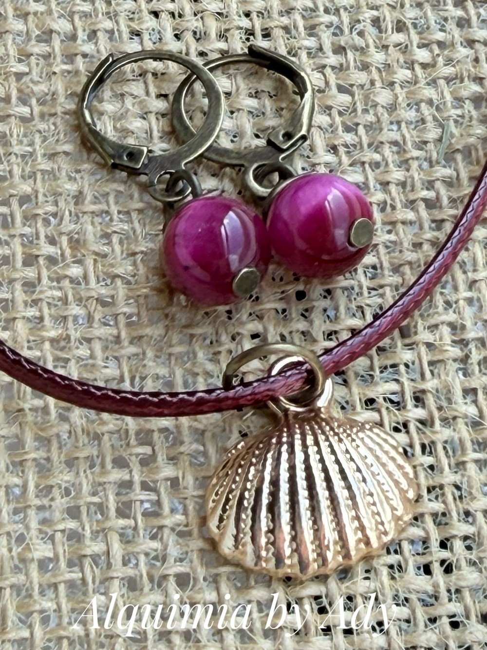 Gift set +Hot Pink agate Drop Earrings with Gold Shell Charm Necklace wine